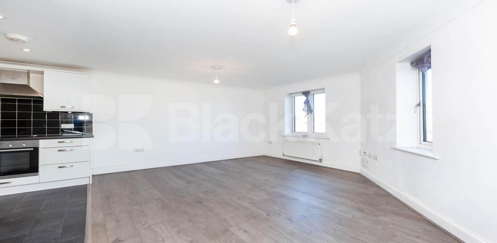 Spacious two double bedroom property set in modern development  Blacksmith Court, Green Lanes, Palmers Green